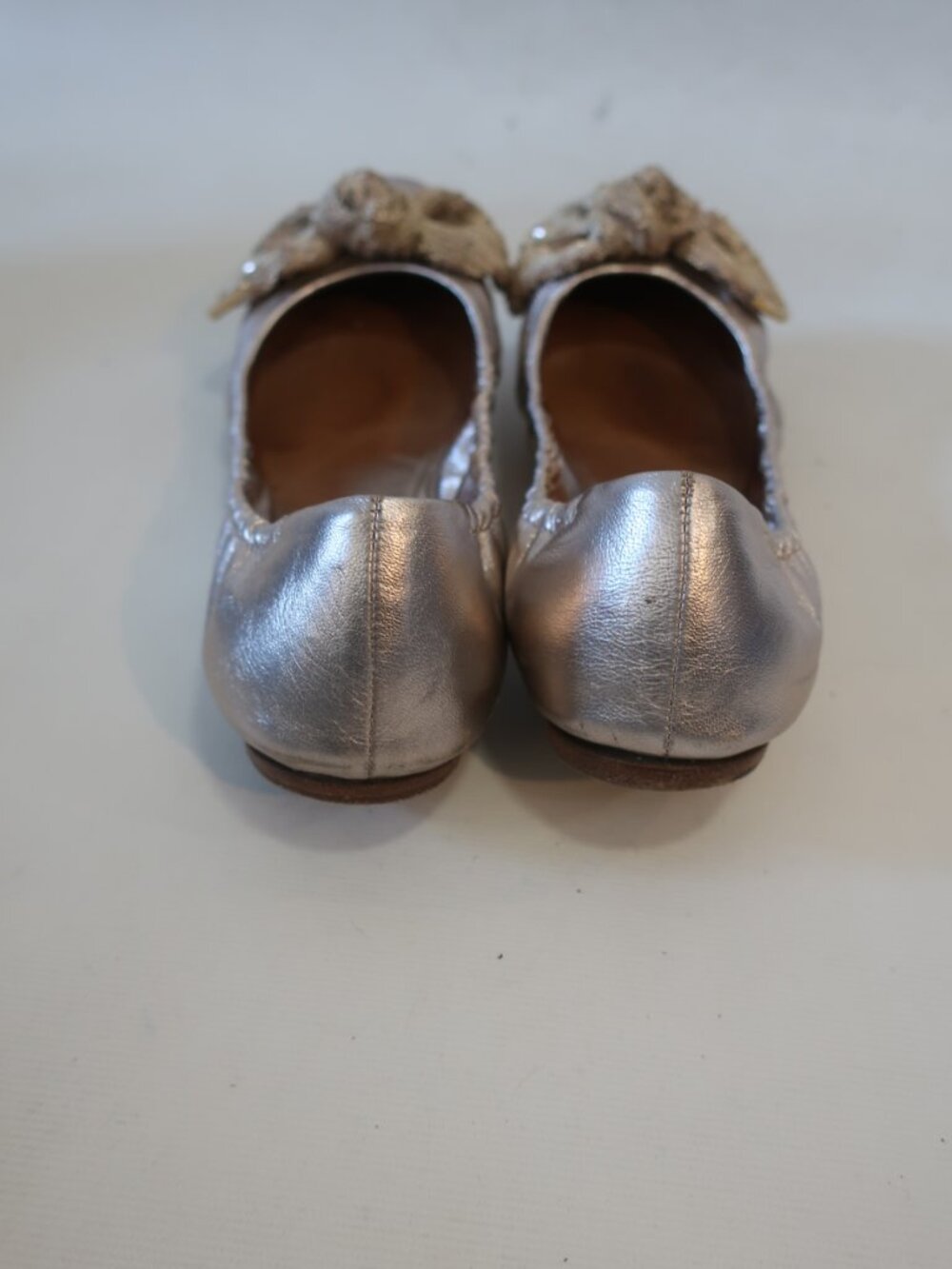Louis Vuitton Metallic Gold Amulet Sequins Bow Scrunch Ballet Flats 37.5/US 7.5 - Picture 10 of 12